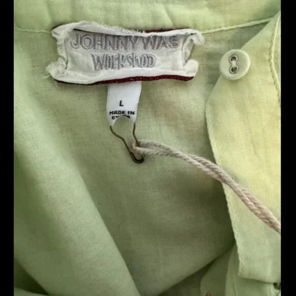 Johnny Was Green Shirred Yolk Kamiko Blouse Shirt Top Embroidered Floral Size L - Picture 5 of 7